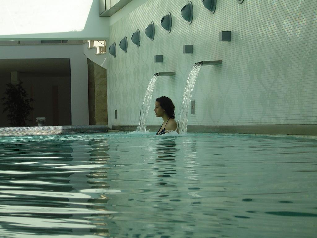 Отель Terme Di Venturina Вентурина Экстерьер фото