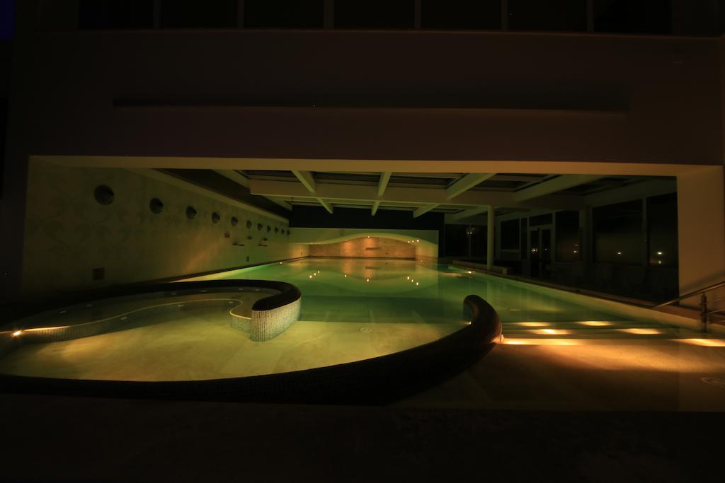 Отель Terme Di Venturina Вентурина Экстерьер фото