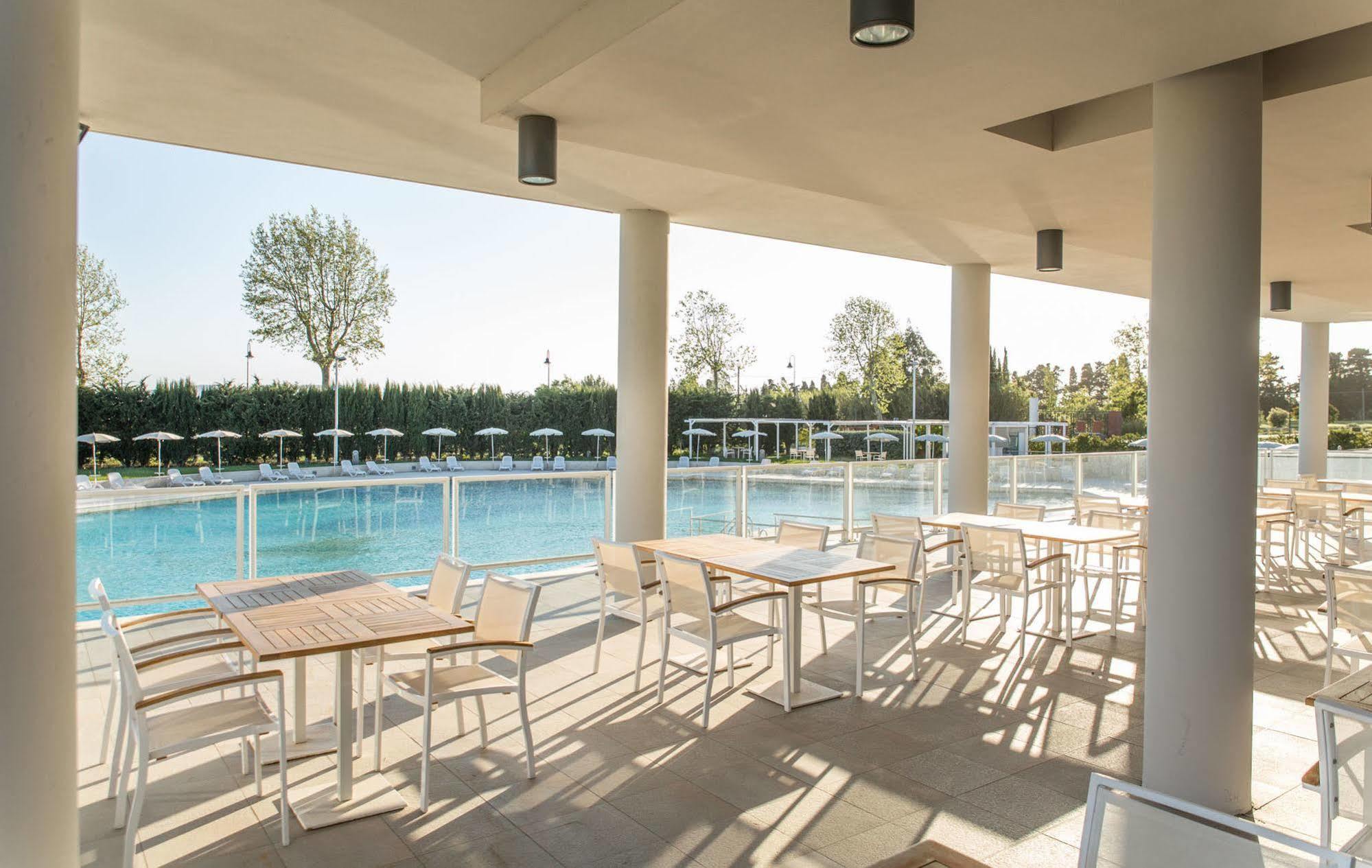 Отель Terme Di Venturina Вентурина Экстерьер фото